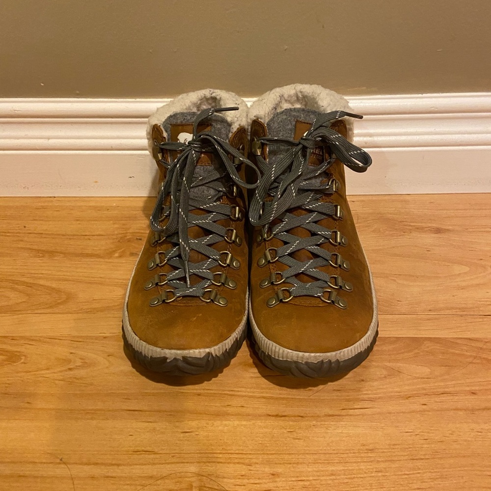 Sorel Waterproof Winter Ankle Boots Size 8